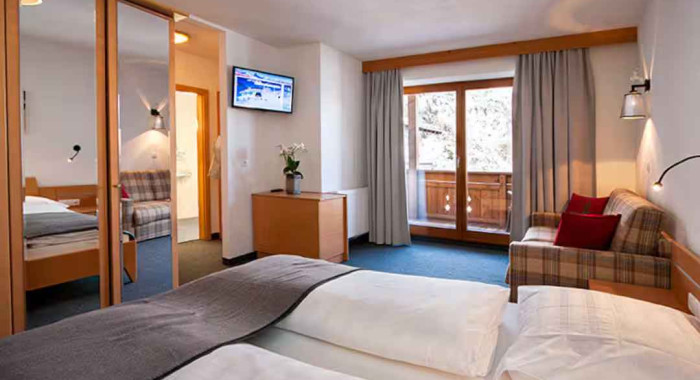 Gurglhof Apartments, Obergurgl ski chalet, image 5